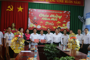CÔNG TY CAO SU LỘC NINH THĂM, CHÚC TẾT ĐẢNG ỦY, HĐND, UBND, UBMTTQ VIỆT NAM XÃ TẠI XÃ LỘC THÀNH