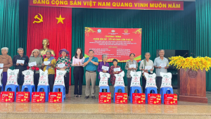 CHƯƠNG TRÌNH “XUÂN ẤM ÁP - TẾT SẺ CHIA” TẠI XÃ LỘC THÀNH