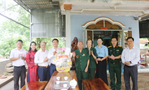 LỘC THÀNH: THĂM, TẶNG QUÀ GIA ĐÌNH NGƯỜI CÓ CÔNG VỚI CÁCH MẠNG NHÂN DỊP KỶ NIỆM 51 NĂM NGÀY GIẢI PHÓNG MIỀN NAM, THỐNG NHẤT ĐẤT NƯỚC (30/4/1975 - 30/4/2026)