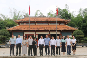 ĐOÀN CÔNG TÁC ỦY BAN CÔNG TÁC ĐẠI BIỂU QUỐC HỘI DÂNG HƯƠNG TẠI KHU DI TÍCH QUỐC GIA ĐẶC BIỆT TÀ THIẾT