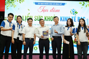 BÍ THƯ ĐẢNG ỦY XÃ LỘC THÀNH THAM DỰ TỌA ĐÀM CHUYÊN GIA VỀ DU LỊCH SỨC KHỎE VÀ KINH TẾ BẠC