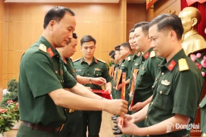 Bước đột phá từ việc đưa sĩ quan chính quy về xã