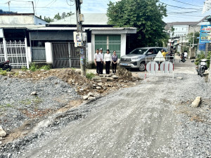 BÍ THƯ ĐẢNG ỦY PHƯỜNG LONG BÌNH KIỂM TRA THỰC TẾ, ĐÔN ĐỐC...