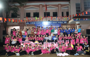 Thiếu nhi xã Long Hà hào hứng vui Hội Trung thu