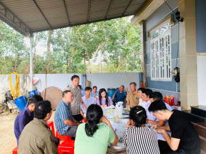 NHÂN DÂN PHẤN KHỞI ĐỒNG THUẬN HIẾN ĐẤT LÀM ĐƯỜNG SỎI ĐỎ KẾT NỐI ĐƯỜNG LONG TÂN – TÂN HƯNG VỚI DỌC SÔNG BÉ