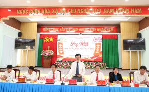 KHẨN TRƯƠNG BẮT TAY VÀO CÔNG VIỆC, TRIỂN KHAI THỰC HIỆN NHIỆM VỤ NĂM 2026 VỚI TINH THẦN QUYẾT LIỆT, HIỆU QUẢ