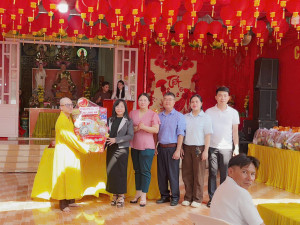 ỦY BAN MTTQ VIỆT NAM XÃ LONG HÀ THĂM, CHÚC TẾT CHÙA TIÊN THÀNH