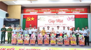LÃNH ĐẠO XÃ LONG HÀ GẶP MẶT BAN ĐIỀU HÀNH CÁC THÔN NHÂN DỊP TẾT NGUYÊN ĐÁN BÍNH NGỌ 202