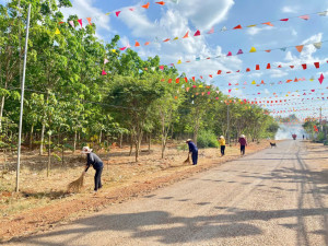 PHỤ NỮ LONG HÀ RA QUÂN TỔNG VỆ SINH CÁC TUYẾN ĐƯỜNG HOA, ĐƯỜNG LÀNG, NGÕ XÓM CHUẨN BỊ ĐÓN TẾT NGUYÊN ĐÁN BÍNH NGỌ NĂM 2026