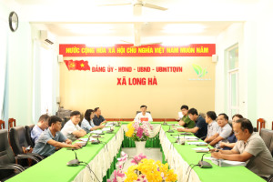 XÃ LONG HÀ DỰ CUỘC HỌP CỦA UBND TỈNH VỀ CÔNG TÁC VẬN HÀNH CHÍNH QUYỀN ĐÔ THỊ.