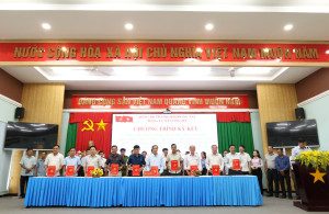 TRIỂN KHAI KẾ HOẠCH CỦA BCH ĐẢNG BỘ XÃ LONG HÀ VỀ THỰC HIỆN NGHỊ QUYẾT SỐ 05 CỦA BCH ĐẢNG BỘ THÀNH PHỐ ĐỒNG NAI Chiều 4-6, Đảng ủy xã Long Hà tổ chức Hội nghị  quán triệt, phát động và ký kết thi đua thực hiện Nghị quyết 05-NQ/TU ngày 1/5/2026 của BC