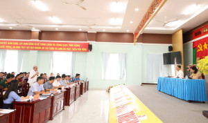 ĐẠI BIỂU HĐND THÀNH PHỐ ĐỒNG NAI TIẾP XÚC CỬ TRI XÃ LONG HÀ