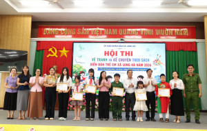 LONG HÀ: SÔI NỔI DIỄN ĐÀN TRẺ EM VÀ HỘI THI VẼ TRANH,  KỂ CHUYỆN THEO SÁCH.
