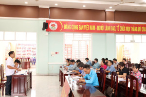 LONG HÀ TRIỂN KHAI KẾ HOẠCH TỔ CHỨC KHÁM SỨC KHỎE ĐỊNH KỲ CHO TRẺ EM DƯỚI 06 TUỔI.