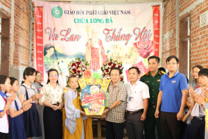 LÃNH ĐẠO XÃ LONG HÀ CHÚC MỪNG LỄ VU LAN BÁO HIẾU 2026