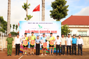 LONG HÀ: TỔ CHỨC THÀNH CÔNG GIẢI BÓNG CHUYỀN NAM CHÀO MỪNG...