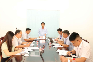 HỌP ỦY VIÊN UBND XÃ BÀN GIẢI PHÁP THỰC CÁC NHIỆM VỤ TRỌNG TÂM GIAI ĐOẠN 2026-2030.