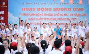 Phường Long Hưng mít tinh, phát đông giải chạy bộ phòng chống ma túy