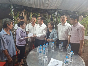 LÃNH ĐẠO PHƯỜNG LONG HƯNG THĂM HỎI, HỖ TRỢ GIA ĐÌNH NẠN NHÂN...