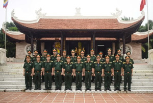 Đảng bộ Ban Chỉ huy Phòng thủ khu vực 2 -Long Khánh viếng Đền thờ Liệt sĩ Long Khánh