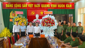 250819 Thăm công an 80 năm ngày truyền thống (4) Copy
