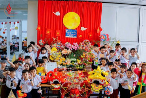Trường TH – THCS – THPT Trương Vĩnh Ký tổ chức chương trình Trung thu “Sắc màu” năm 2025