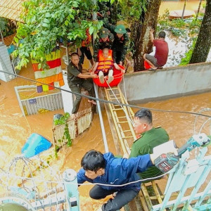 LONG KHÁNH: KHẨN TRƯƠNG ỨNG PHÓ NGẬP ÚNG SAU MƯA LỚN