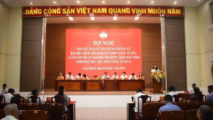 Ứng cử viên đại biểu Quốc hội và đại biểu HĐND tỉnh tiếp xúc với cử tri các phường Long Khánh, Bảo Vinh, Bình Lộc, Xuân Lập và Hàng Gòn