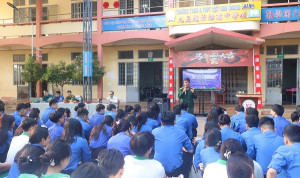 Sinh hoạt giáo dục truyền thống và tuyên truyền tuyển sinh quân sự năm 2026 tại trường THCS - THPT Việt Hoa Quang Chánh