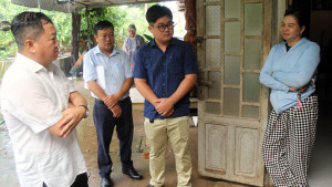 Chủ tịch UBND phường Long Khánh kiểm tra thực tế hộ chăn nuôi
