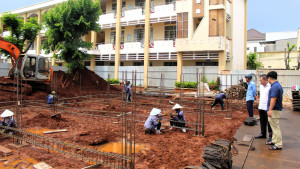 Chủ tịch UBND phường Long Khánh kiểm tra tiến độ các công trình giao thông và trường học