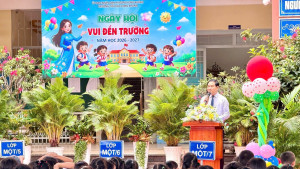 Rộn ràng ngày tựu trường của học sinh lớp 1 tại phường Long Khánh