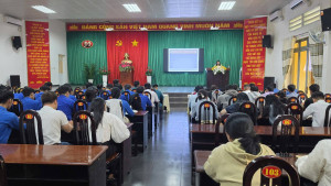 Bồi dưỡng nhận thức về Đảng cho hơn 100 quần chúng ưu tú