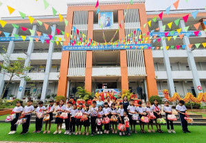 Trường Tiểu học Xuân Trung tổ chức chương trình vui Tết Trung thu cho học sinh