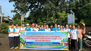 Hội Liên hiệp phụ nữ phường Long Khánh ra quân "Ngày Chủ...