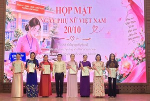 Phường Long Khánh họp mặt kỷ niệm Ngày Phụ nữ Việt Nam 20/10