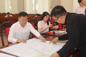 Sở Nội vụ Đồng Nai tổ chức ký pháp lý hồ sơ, bản đồ địa giới hành chính tại UBND phường Long Khánh