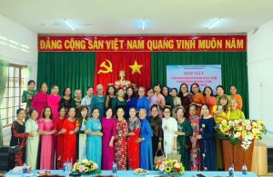 Khu phố Xuân Hòa tổ chức họp mặt Kỷ niệm Ngày thành lập Hội Liên hiệp Phụ nữ Việt Nam và Ngày Phụ nữ Việt Nam