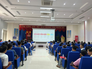 Thuế cơ sở 5 tỉnh Đồng Nai tổ chức hội nghị tuyên truyền, phổ biến cho hộ kinh doanh khi bỏ thuế khoán từ ngày 1 tháng 1 năm 2026