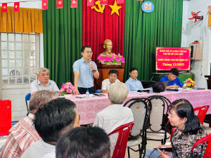 Chủ tịch Ủy ban nhân nhân xã tham dự sinh hoạt chi bộ Cầu Xéo tháng 12 năm 2025