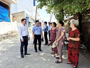 Van dong ban giao măt bang