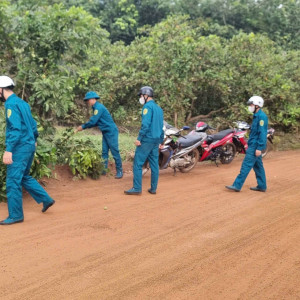 ​ẤP AN TÂN DỌN DẸP VỆ SINH CÁC TUYẾN ĐƯỜNG