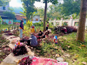 TRƯỜNG MẦM NON MINH TÂM RA QUÂN DỌN VỆ SINH