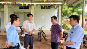 ĐẢNG ỦY – UBND XÃ MINH ĐỨC KIỂM TRA CÔNG TÁC TUYÊN TRUYỀN PHỤC VỤ ĐẠI HỘI ĐẢNG BỘ XÃ