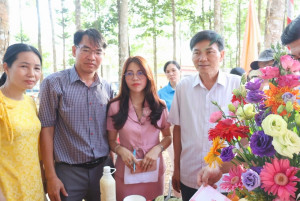 ✦ BÍ THƯ ĐẢNG ỦY TRẦN VĂN PHƯƠNG THAM GIA CHẤM THI HỘI THI MÂM CỖ NGÀY TẾT ✦