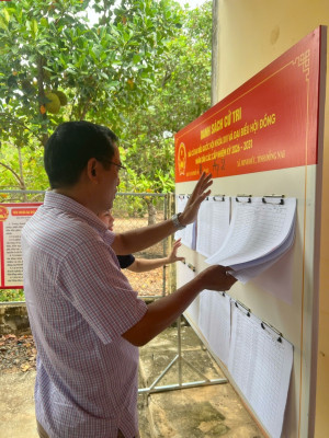 XÃ MINH ĐỨC KIỂM TRA CÔNG TÁC CHUẨN BỊ BẦU CỬ
