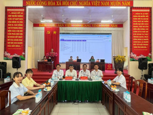 ỦY BAN BẦU CỬ XÃ MINH ĐỨC TRỰC TIẾP CHỈ ĐẠO, ĐIỀU HÀNH CÔNG TÁC BẦU CỬ