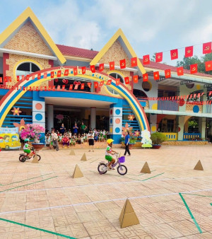 HỘI THI “BÉ VỚI AN TOÀN GIAO THÔNG