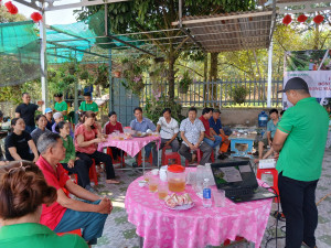 HỘI NÔNG DÂN XÃ MINH ĐỨC PHỐI HỢP VỚI CÔNG TY THIÊN NAM VÀ CÔNG TY HOA CƯƠNG TỔ CHỨC TẬP HUẤN QUY TRÌNH KỸ THUẬT SẢN XUẤT SẦU RIÊNG THEO MÃ SỐ VÙNG TRỒNG ĐÁP ỨNG TIÊU CHUẨN XUẤT KHẨU.