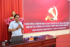 XÃ MINH ĐỨC TỔ CHỨC TẬP HUẤN TRIỂN KHAI PHẦN MỀM HỌP KHÔNG GIẤY ECABINET VÀ CÁC THỦ TỤC HÀNH CHÍNH ĐẢNG.